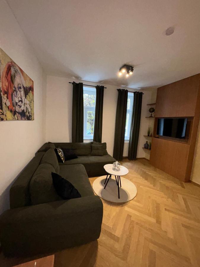 Deluxe Apartment Favoriten Vienna Exterior photo