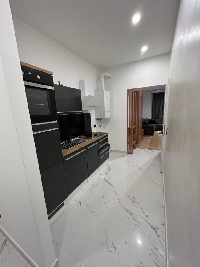 Deluxe Apartment Favoriten Vienna Exterior photo